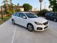 Usado Peugeot 308 SW Active 130 CV (95 kW) 2021 Blanco Familiar