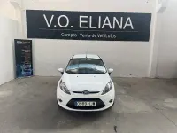 Usado Ford Fiesta Trend 70 CV (51 kW) 2011 Blanco Berlina