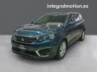 Usado Peugeot 5008 Active 130 CV (95 kW) 2018 Azul SUV