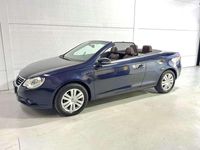 Usado VW Eos 122 CV (89 kW) 2008 Azul Descapotable