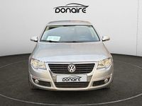 Usado VW Passat Highline 140 CV (102 kW) 2006 Gris Berlina