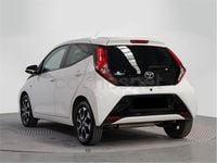 Usado Toyota Aygo X-play 72 CV (52 kW) 2021 Blanco Utilitario