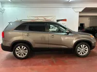 Usado Kia Sorento 197 CV (144 kW) 2012 Gris / plata SUV