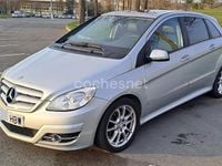 Usado Mercedes B180 Sport Edition 109 CV (80 kW) 2011 Gris / plata Monovolumen
