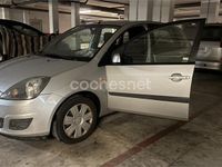 Usado Ford Fiesta Futura 80 CV (58 kW) 2008 Gris / plata Berlina