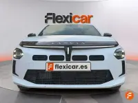 Usado Lancia Ypsilon 100 CV (73 kW) 2025 Blanco Utilitario