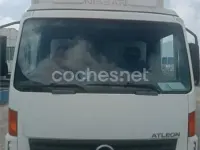 Usado Nissan Cabstar 110 CV (80 kW) 2010 Blanco Pickup/Camioneta