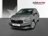 Usado Skoda Fabia Essence 95 CV (69 kW) 2025 Gris / plata Utilitario
