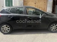 Usado Ford Fiesta Trend 100 CV (73 kW) 2018 Negro Utilitario