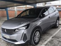 Usado Peugeot 5008 Active 136 CV (100 kW) 2024 Gris / plata SUV