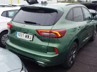 Usado Ford Kuga ST-Line 243 CV (178 kW) 2024 Verde SUV
