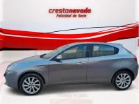 Usado Alfa Romeo Giulietta Super 120 CV (88 kW) 2021 Gris / plata Berlina