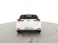 Usado Toyota Auris Hybrid Business Edition 136 CV (100 kW) 2016 Blanco Utilitario