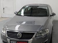 Usado VW Passat Highline 140 CV (102 kW) 2007 Gris / plata Berlina