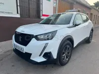 Usado Peugeot 2008 Active 110 CV (80 kW) 2021 Blanco SUV
