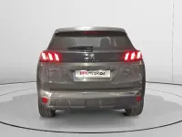 Usado Peugeot 3008 Allure 130 CV (95 kW) 2022 Gris / plata SUV