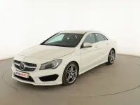 Usado Mercedes CLA200 AMG line 155 CV (114 kW) 2015 Blanco Coupe