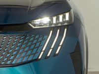 Usado Peugeot e-3008 GTi 157 kW (214 CV) 2024 Azul SUV