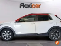 Usado Kia Stonic 101 CV (74 kW) 2019 Blanco SUV