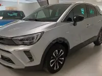 Usado Opel Crossland Elegance 110 CV (80 kW) 2024 Gris / plata SUV