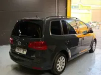 Usado VW Touran Advance 105 CV (77 kW) 2015 Gris Monovolumen