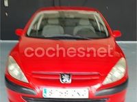 Usado Peugeot 307 110 CV (80 kW) 2003 Rojo Berlina