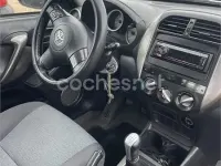 Usado Toyota RAV4 Luna 125 CV (91 kW) 2005 Gris / plata SUV