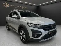 Usado Dacia Sandero Expression 91 CV (66 kW) 2024 Gris / plata Berlina