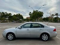 Usado Kia Magentis Active 140 CV (102 kW) 2009 Gris / plata Berlina