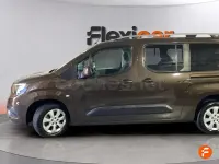 Usado Opel Combo Life Elegance 131 CV (96 kW) 2020 Marrón Monovolumen