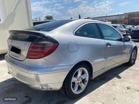 Usado Mercedes C220 150 CV (110 kW) 2004 Gris Berlina