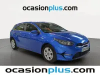 Usado Kia Ceed 120 CV (88 kW) 2023 Azul Utilitario