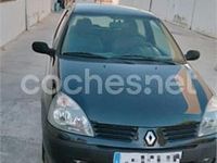 Usado Renault Clio II 65 CV (47 kW) 2005 Negro Berlina