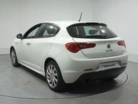 Usado Alfa Romeo Giulietta Distinctive 105 CV (77 kW) 2012 Blanco Utilitario