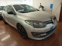 Usado Renault Mégane Business 95 CV (69 kW) 2015 Gris / plata Berlina
