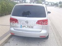Usado VW Touran Advance 105 CV (77 kW) 2012 Gris / plata Monovolumen