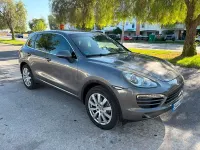 Usado Porsche Cayenne 300 CV (220 kW) 2011 Gris / plata SUV