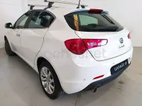 Usado Alfa Romeo Giulietta Distinctive 120 CV (88 kW) 2016 Blanco Utilitario