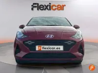 Usado Hyundai i10 67 CV (49 kW) 2023 Rojo Utilitario