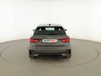Usado Audi A1 Sportback S-Line 116 CV (85 kW) 2019 Gris Utilitario