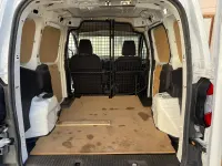 Usado Ford Transit Courier Trend 75 CV (55 kW) 2018 Blanco Van