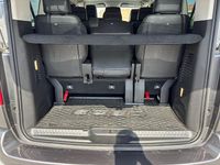 Usado Peugeot Traveller Allure 177 CV (130 kW) 2021 Marrón Monovolumen