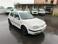 Usado VW Golf IV Conceptline 90 CV (66 kW) 2000 Blanco Berlina