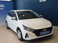 Usado Hyundai i20 100 CV (73 kW) 2021 Blanco Berlina