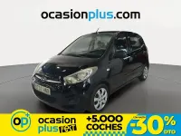 Usado Hyundai i10 Comfort 86 CV (63 kW) 2012 Negro Utilitario