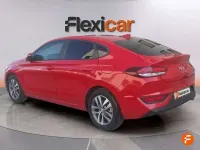 Usado Hyundai i30 120 CV (88 kW) 2020 Rojo Berlina