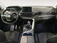 Usado Peugeot 5008 Allure 120 CV (88 kW) 2017 Negro