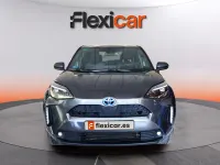 Usado Toyota Yaris Style 116 CV (85 kW) 2022 Gris Utilitario