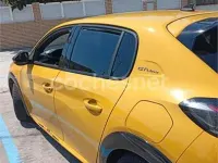 Usado Peugeot 208 GT 130 CV (95 kW) 2020 Amarillo Utilitario