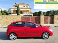 Usado Seat Ibiza Reference 85 CV (62 kW) 2008 Rojo Berlina